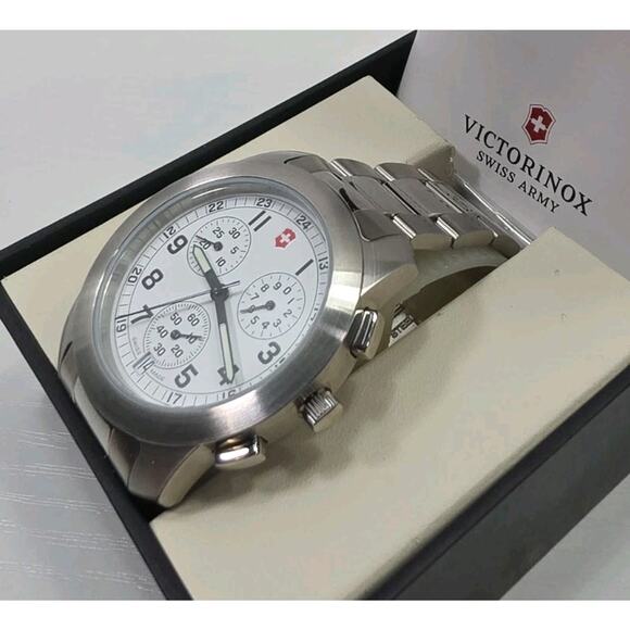 Victorinox Swiss Army Mens Analog Stainless Steel Watch VICT26050.CB New Battery main image 6